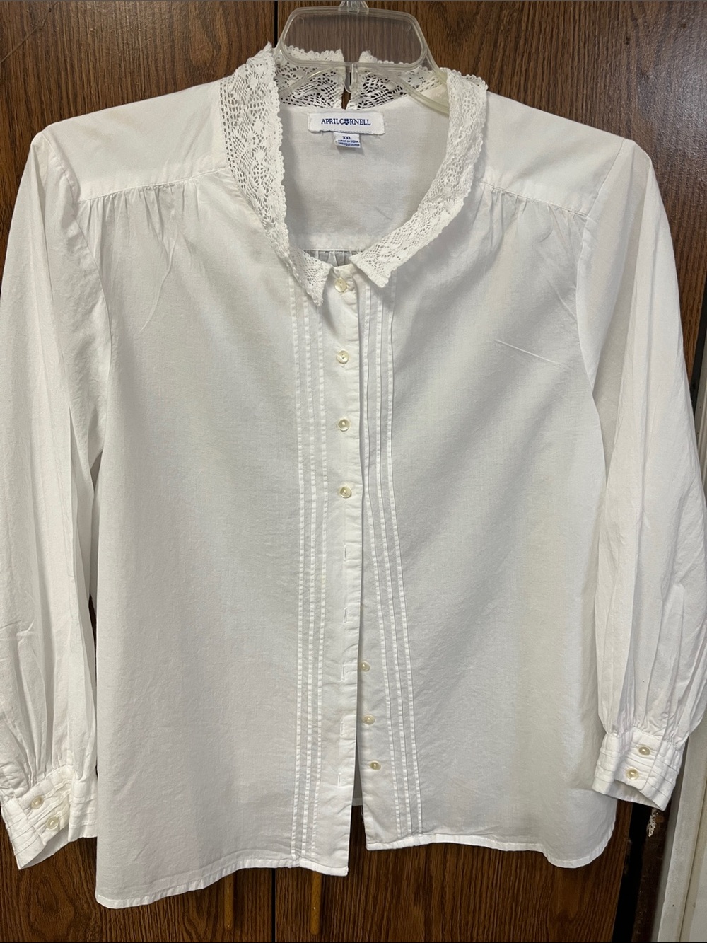 April Cornell Cream Lace-Collar Pintuck Button Blouse Excellent condition